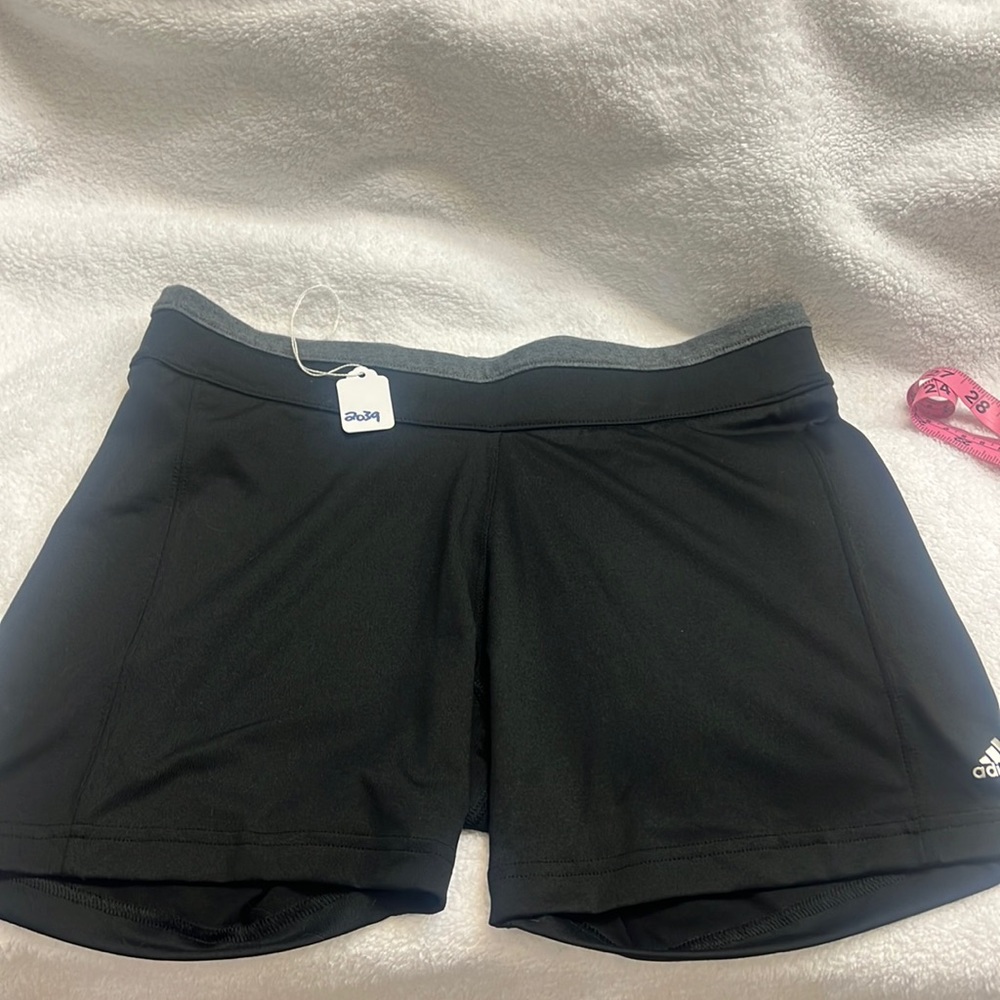 Excellent used condition Adidas workout shorts, size large